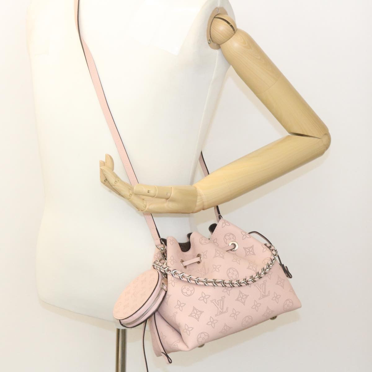 LOUIS VUITTON Monogram Mahina Bella Hand Bag Pink M57068 LV ar6430S