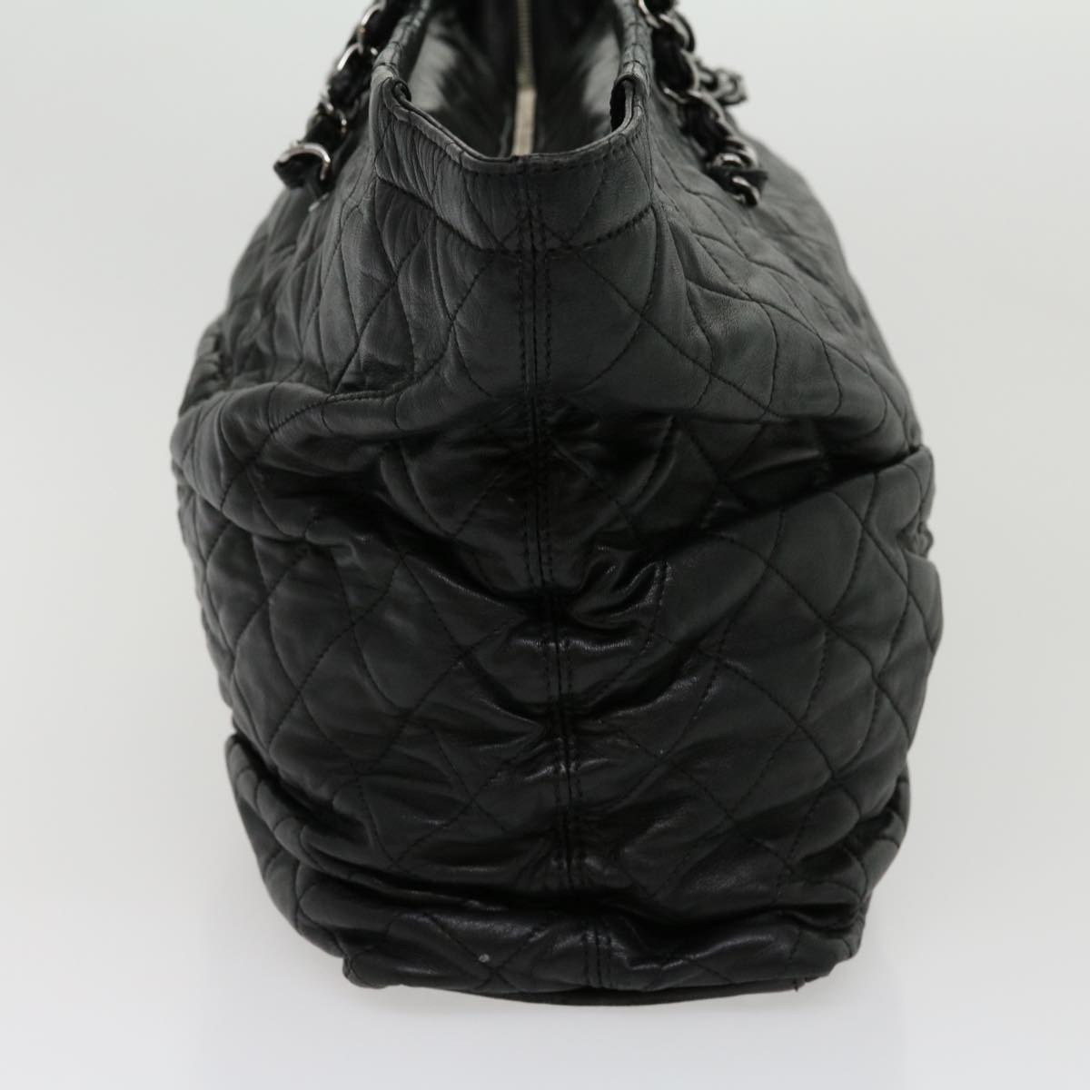 Luxury Chanel Chain Matelasse Tote Bag Lamb Skin Black CC ar7246A