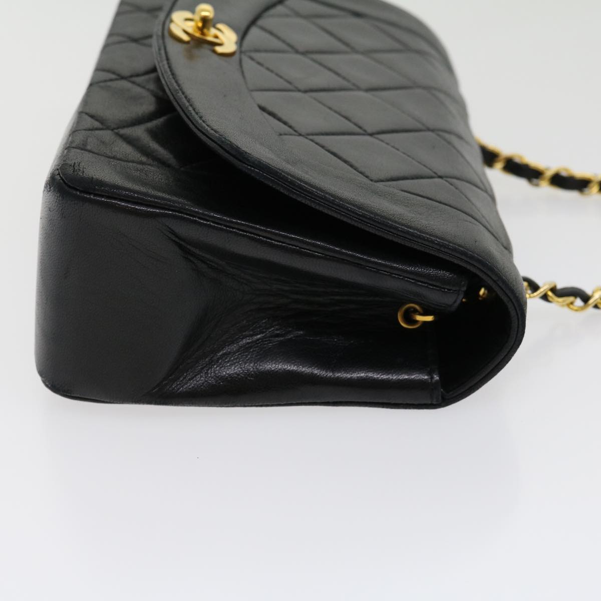Luxury Chanel Matelasse Diana Turn Lock Chain Shoulder Bag Lamb Skin Black ar7368A