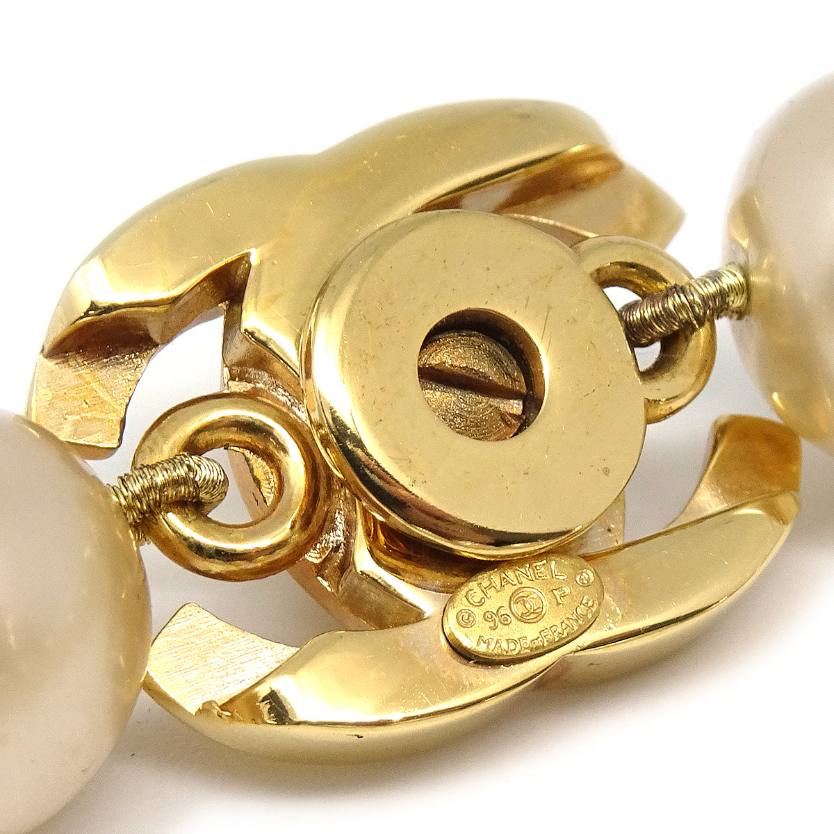 Luxury Chanel Turnlock Bracelet 96P Artificial Pearl