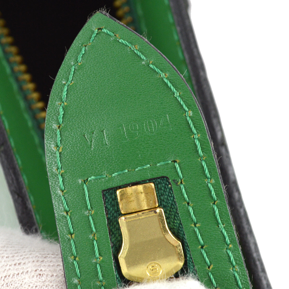 Louis Vuitton 1994 Epi Saint Jacques M52274
