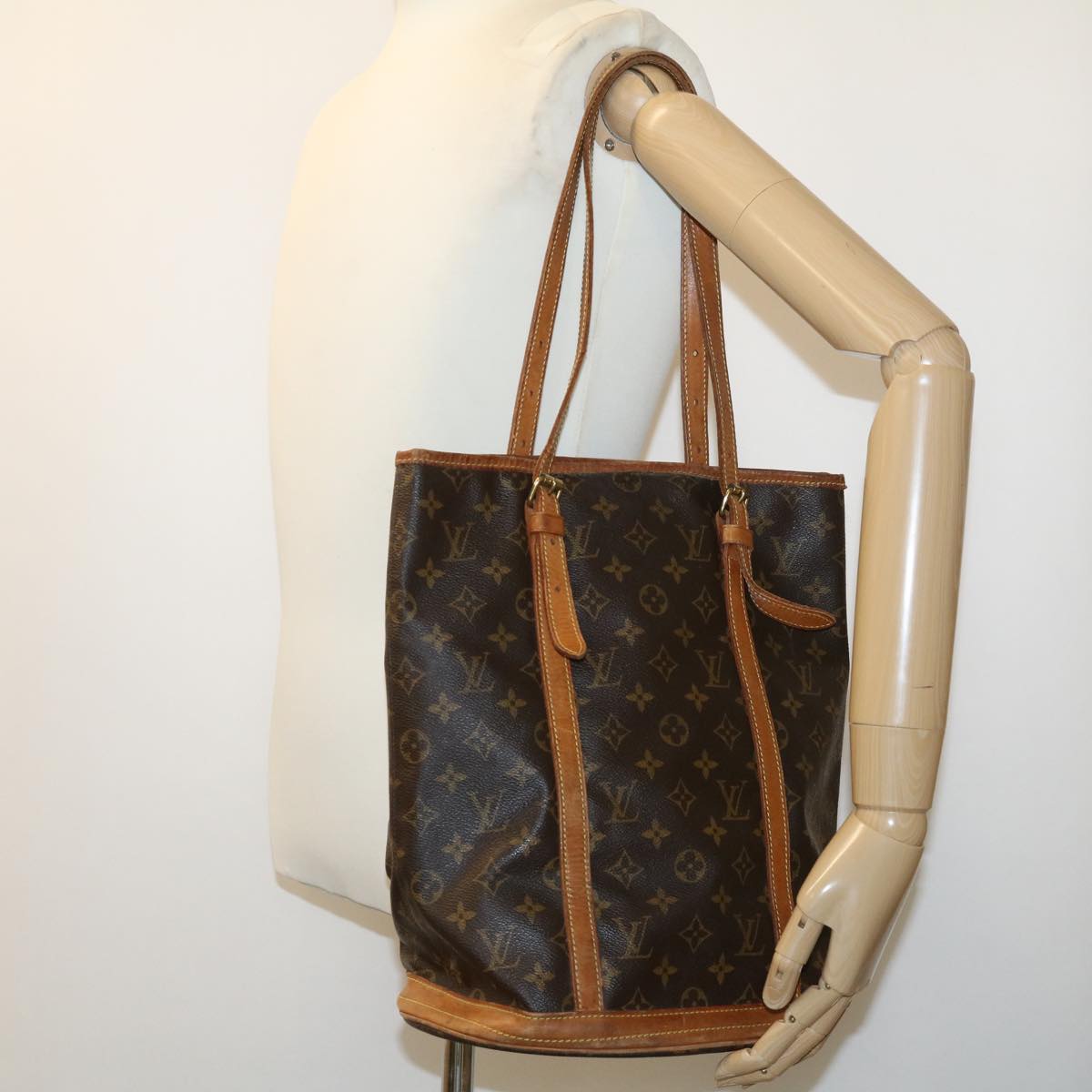 LOUIS VUITTON Monogram Bucket GM Shoulder Bag M42236 LV bs1187
