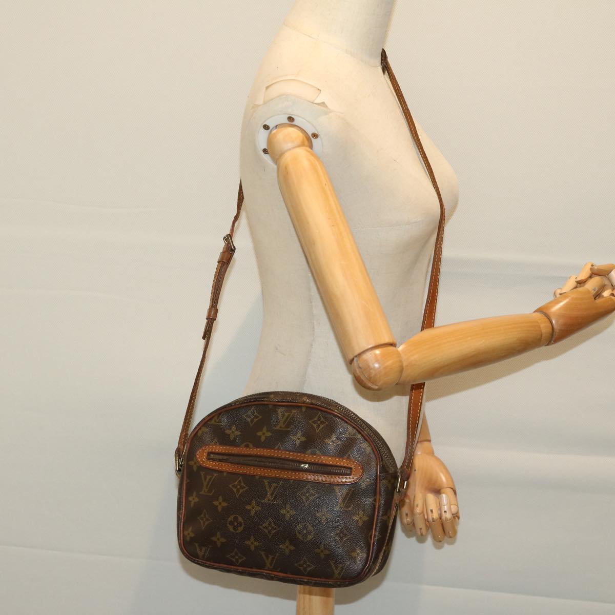 LOUIS VUITTON Monogram Senlis Shoulder Bag M51222 LV bs12056