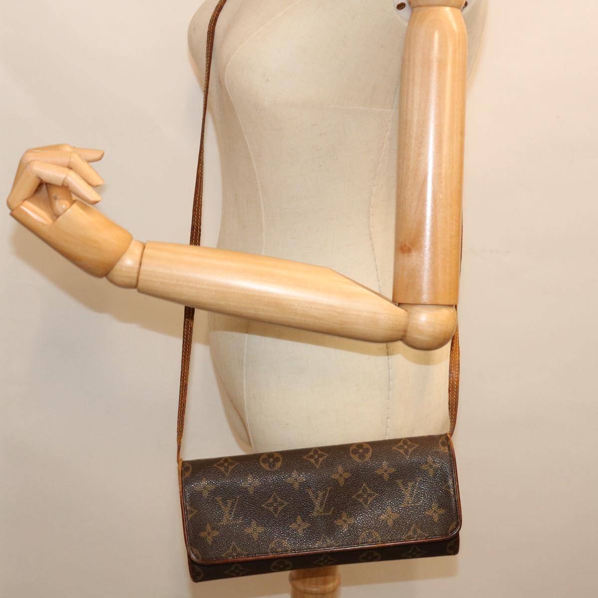 LOUIS VUITTON Monogram Pochette Twin GM Shoulder Bag M51852 LV bs13083