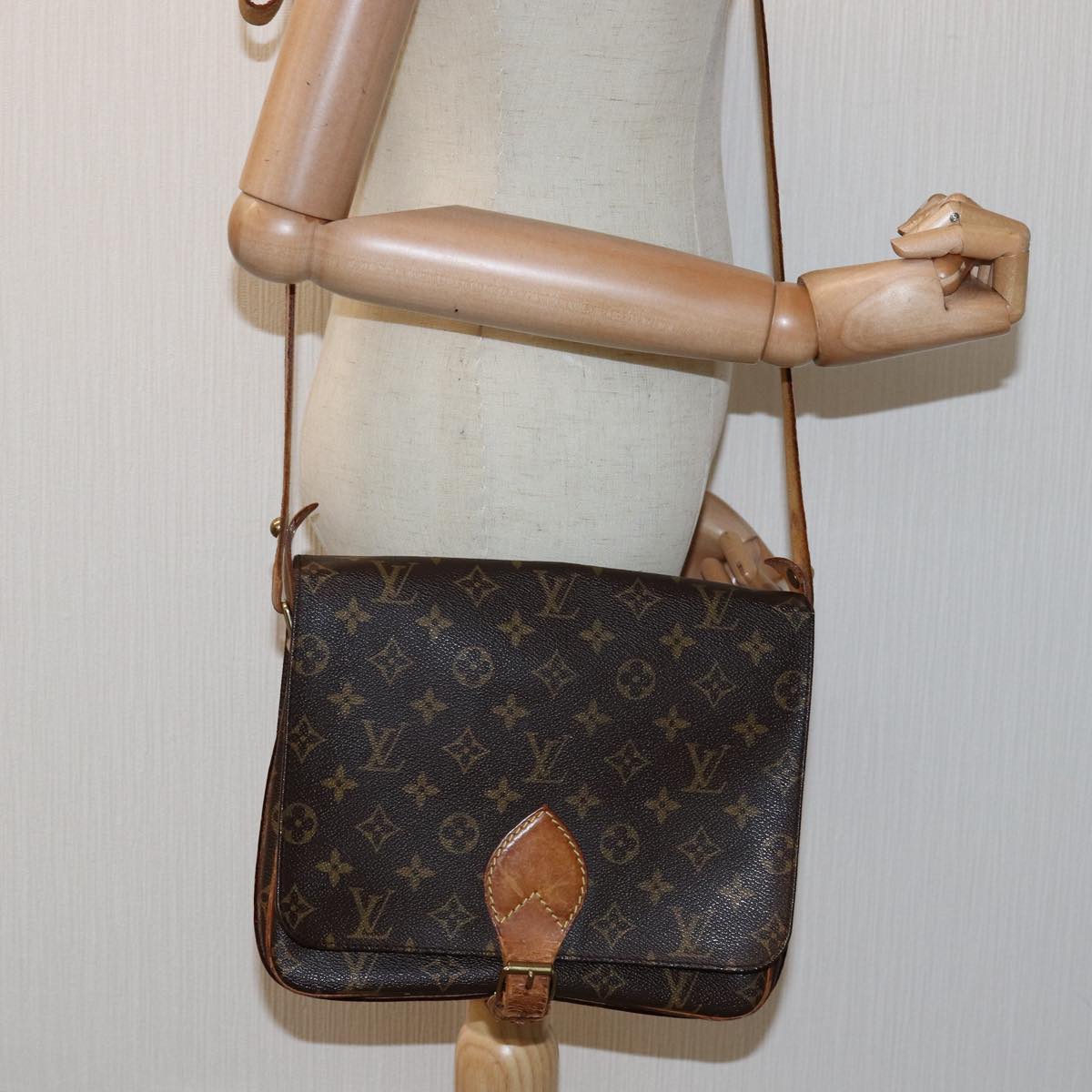 LOUIS VUITTON Monogram Cartouchiere GM Shoulder Bag M51252 LV bs14152