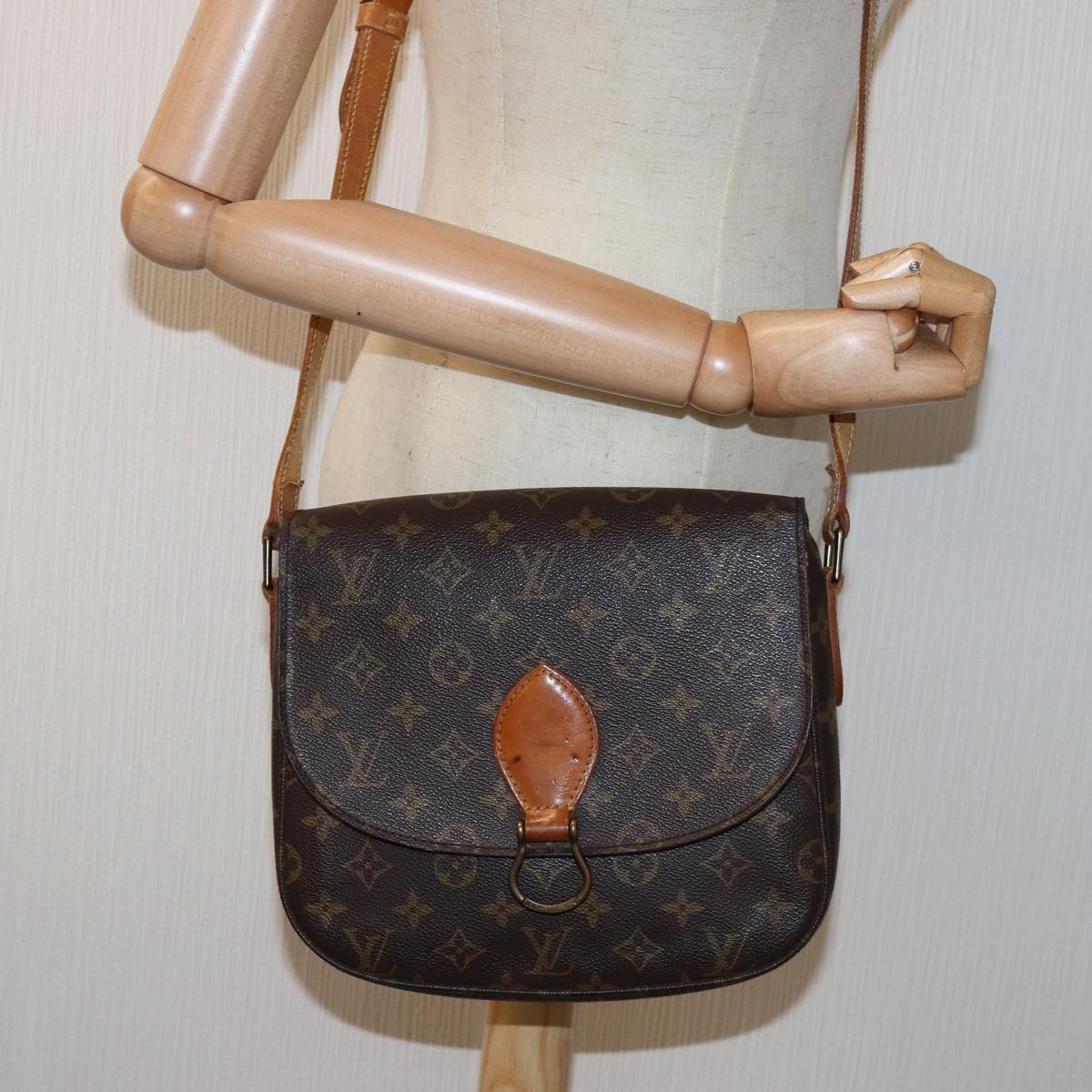 LOUIS VUITTON Monogram Saint Cloud GM Shoulder Bag M51242 LV bs14700