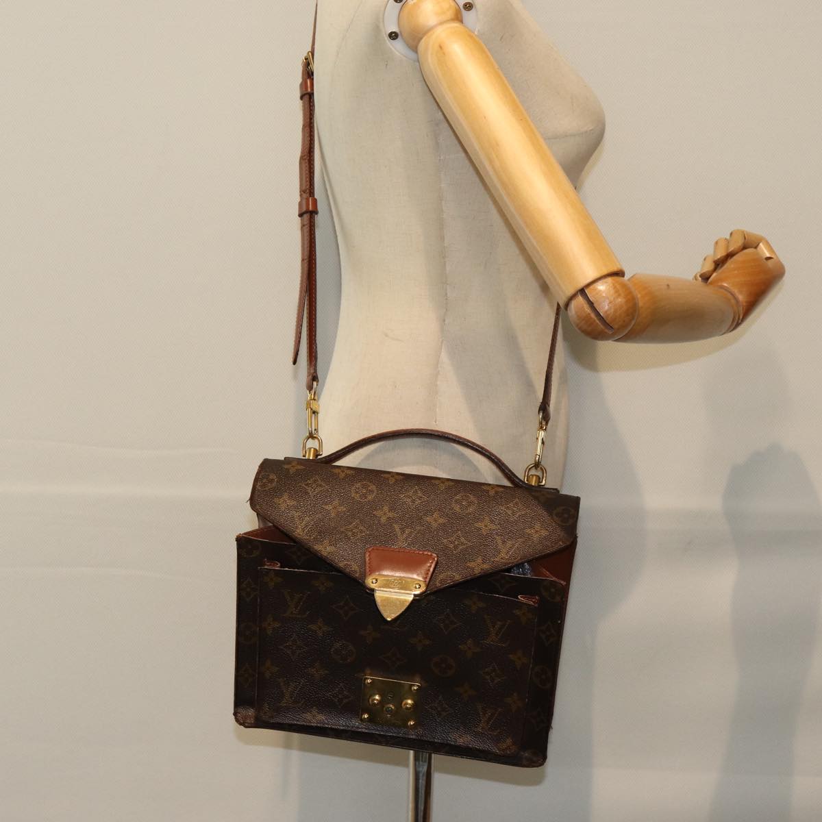 LOUIS VUITTON Monogram Monceau 26 Shoulder Bag M51187 LV bs14955