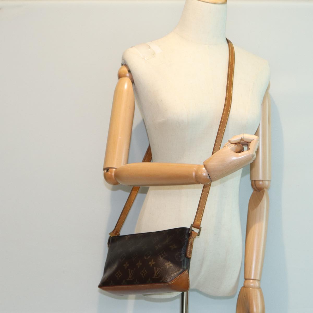 LOUIS VUITTON Monogram Trotteur Shoulder Bag M51240 LV bs15983