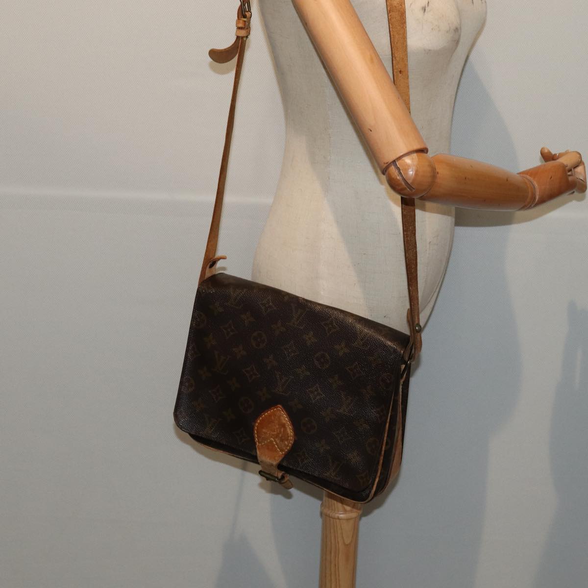 LOUIS VUITTON Monogram Cartouchiere GM Shoulder Bag M51252 LV bs17000