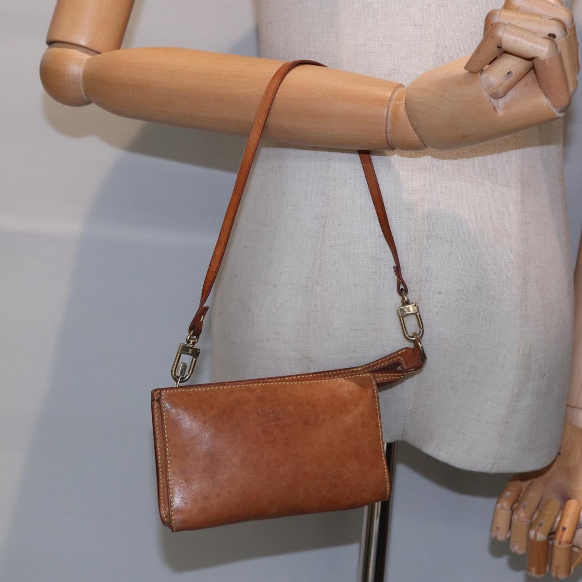 LOUIS VUITTON Nomad Cabas Ambre PM Pouch Leather Beige M92502 LV bs17677