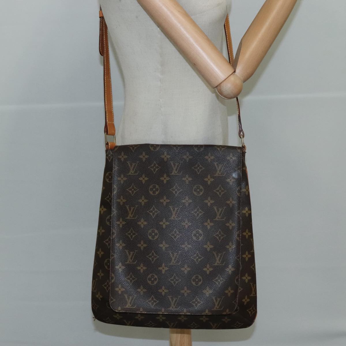 LOUIS VUITTON Monogram Musette Shoulder Bag M51256 LV bs21710
