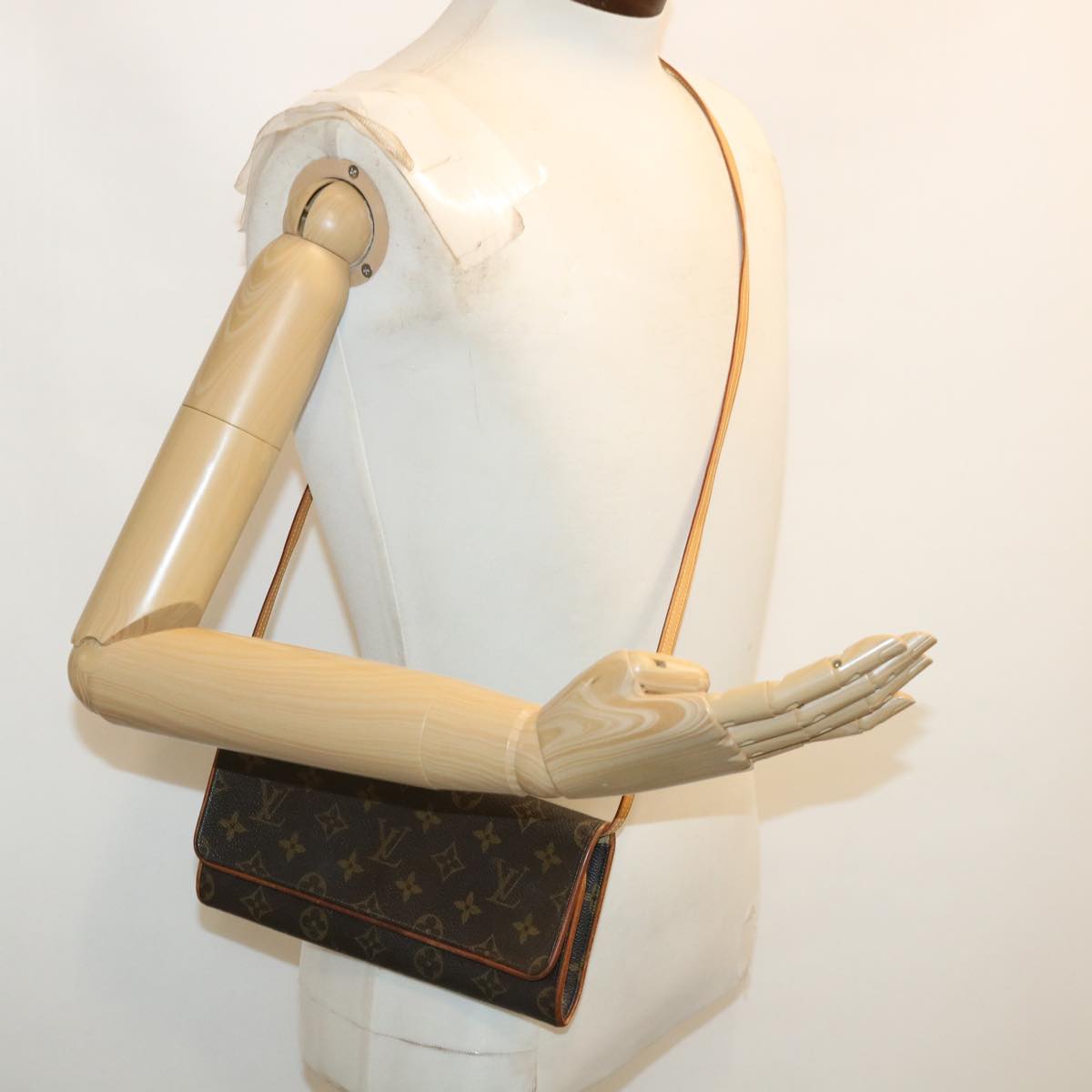 LOUIS VUITTON Monogram Pochette Twin GM Shoulder Bag M51852 LV bs2481