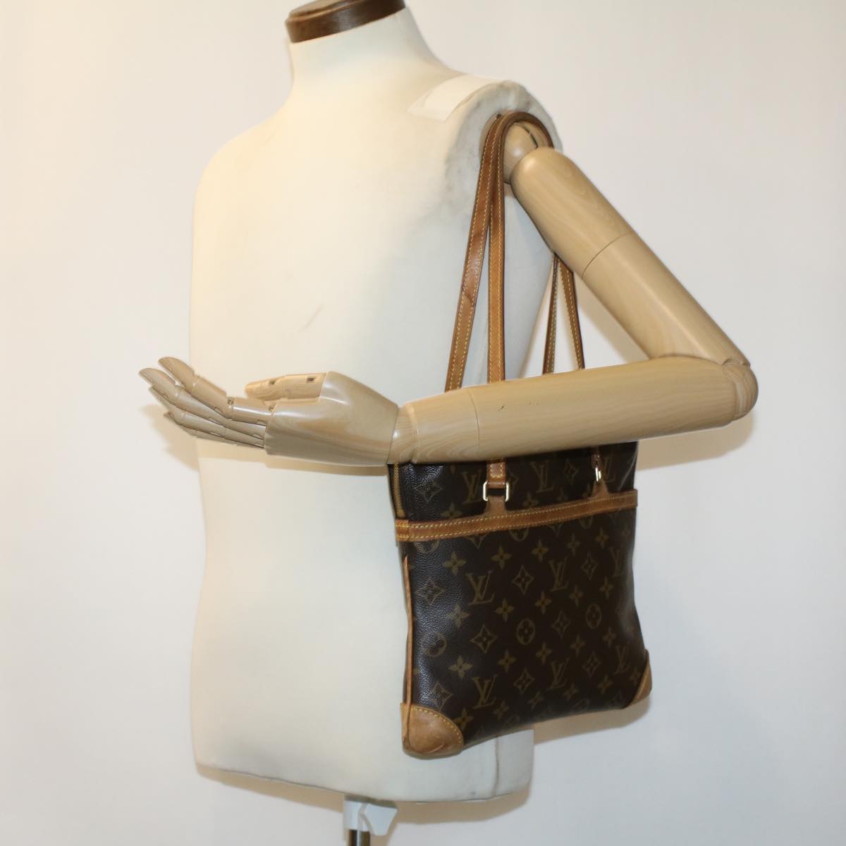 LOUIS VUITTON Monogram Coussin GM Shoulder Bag M51141 LV bs3099