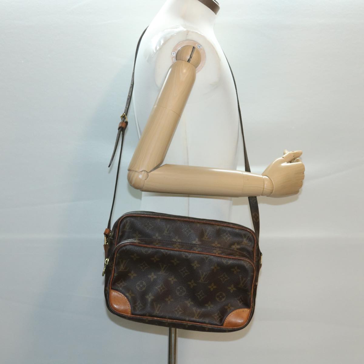 LOUIS VUITTON Monogram Nile Shoulder Bag M45244 LV bs3551