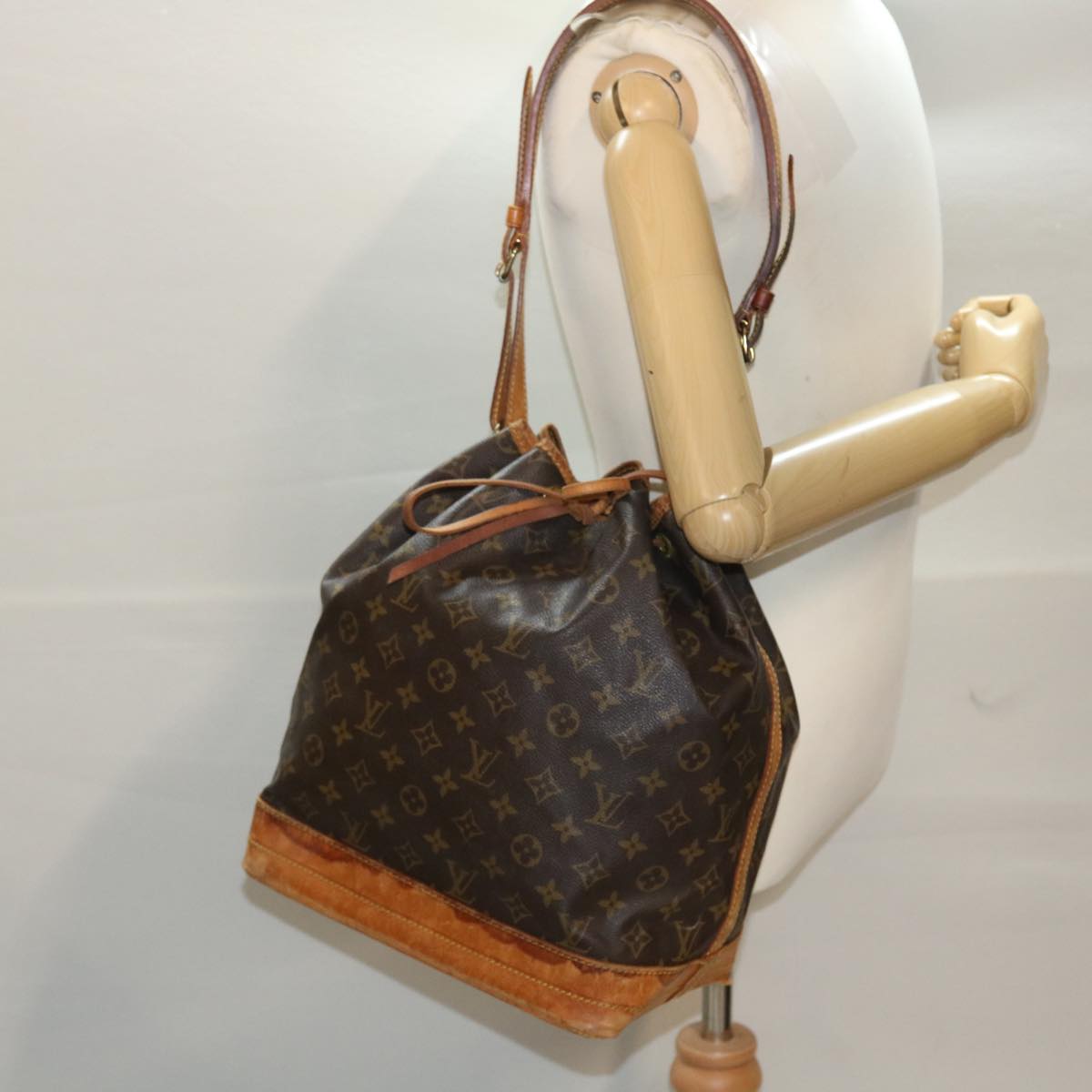 LOUIS VUITTON Monogram Noe Shoulder Bag M42224 LV bs6518