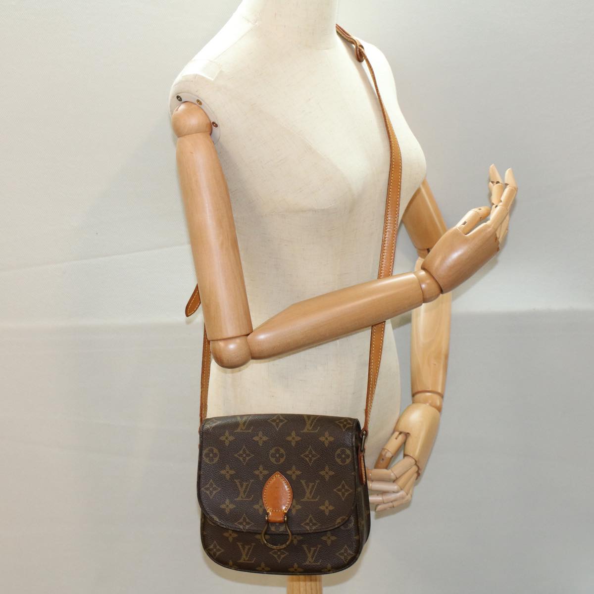 LOUIS VUITTON Monogram Saint Cloud MM Shoulder Bag M51243 LV bs8349