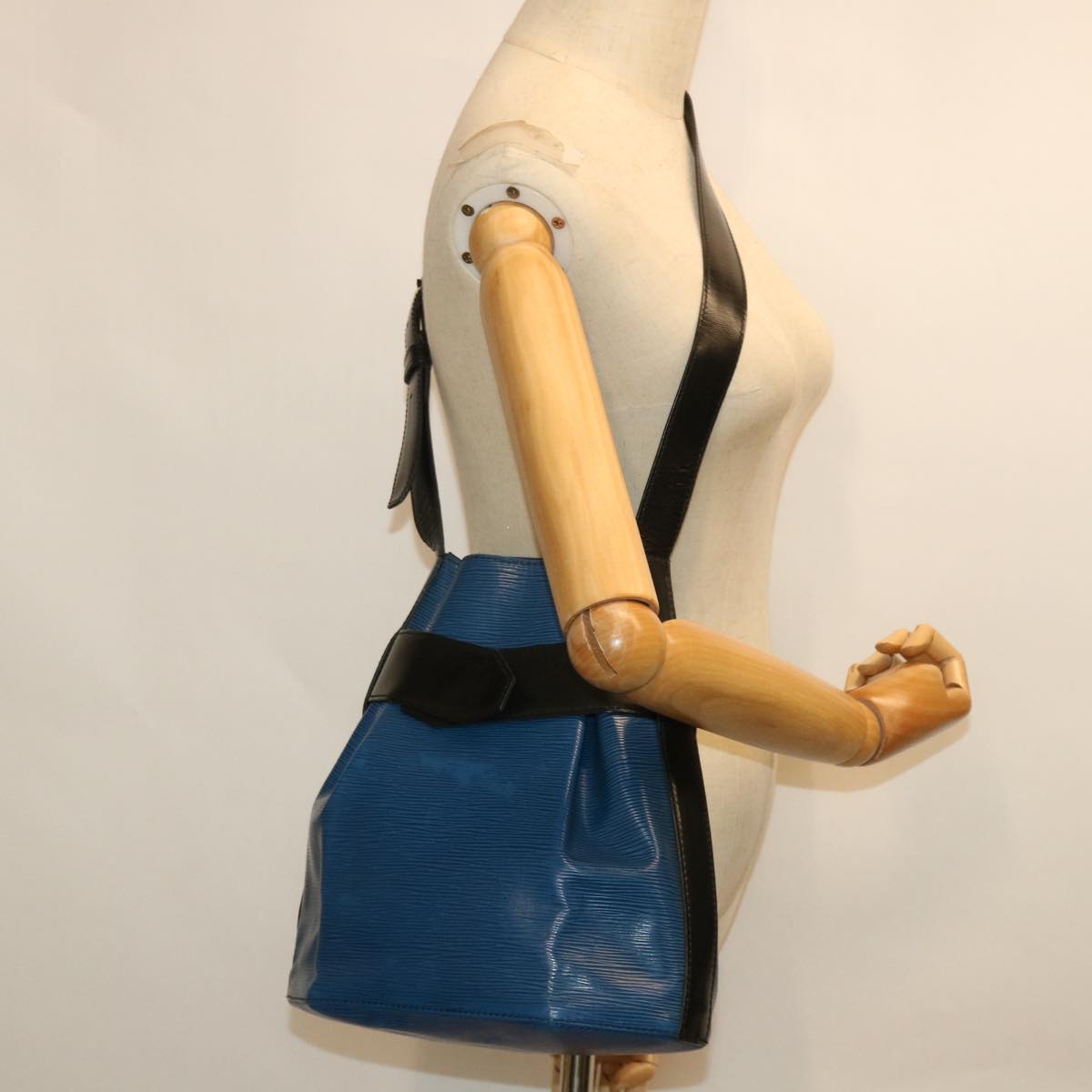 LOUIS VUITTON Epi Sac Depaule PM Shoulder Bag Blue Black LV bs8528