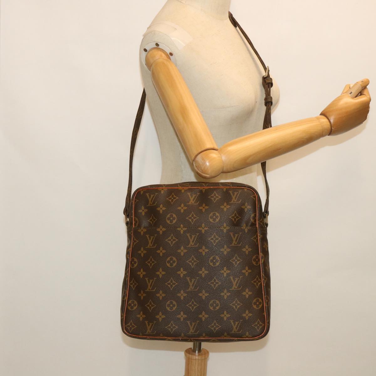 LOUIS VUITTON Monogram Marceau Shoulder Bag Vintage M40264 LV bs8865