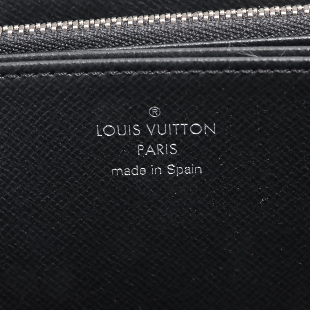 Louis Vuitton Monogram Jagard Denim Zippie Wallet M81858 Reaction