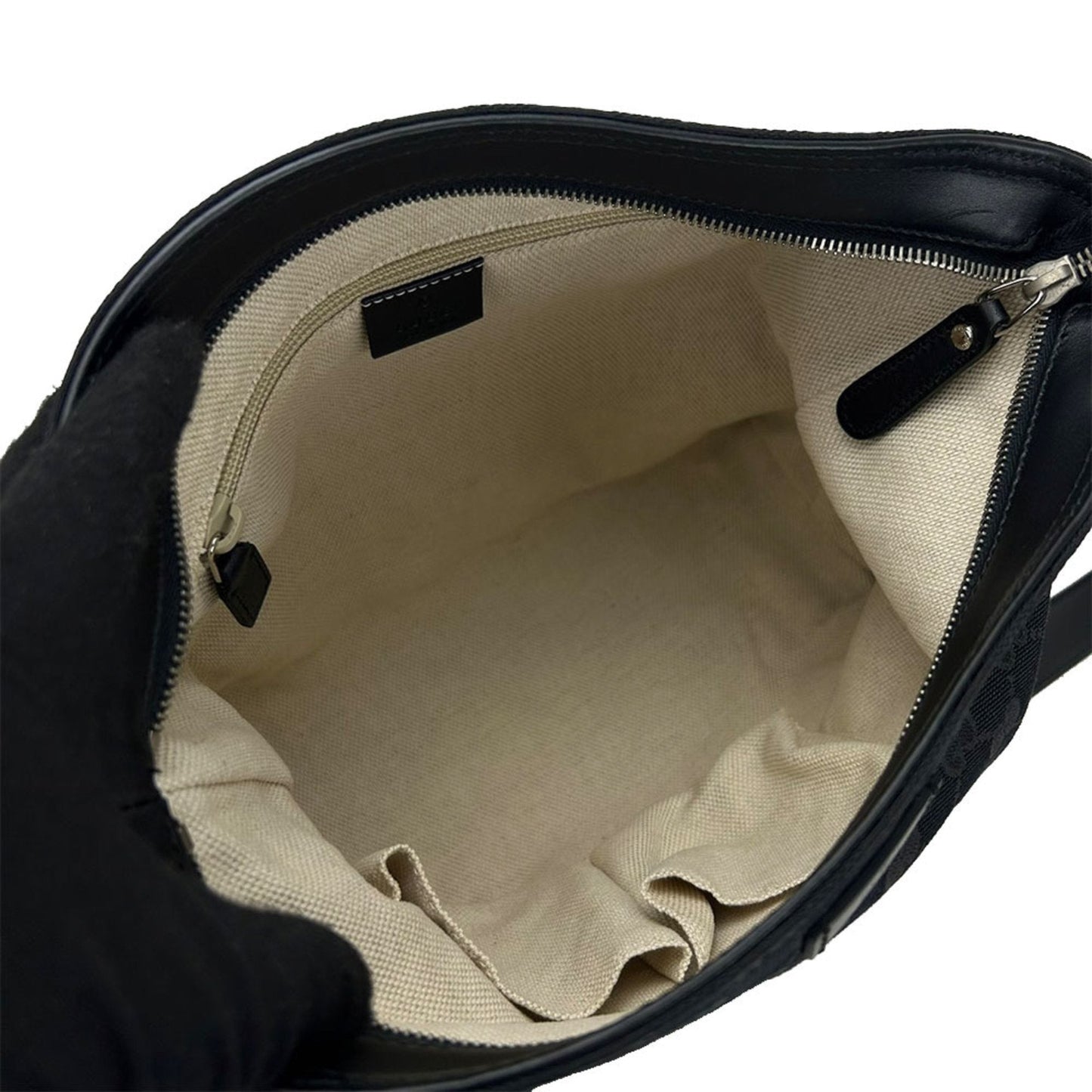 Luxury Gucci Trending 2025 Gg Canvas Canvas Shoulder Bag ()