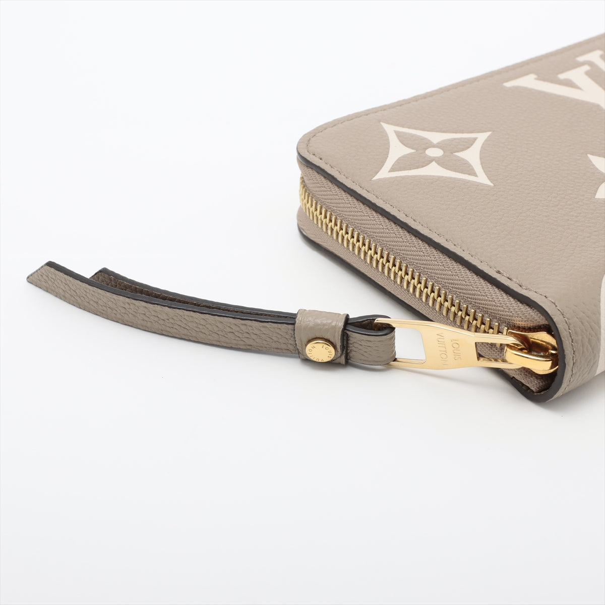 Louis Vuitton Vial Monogram Implant Zippyr Wallet M69794 Turtle Cream Round Zipper Wallet