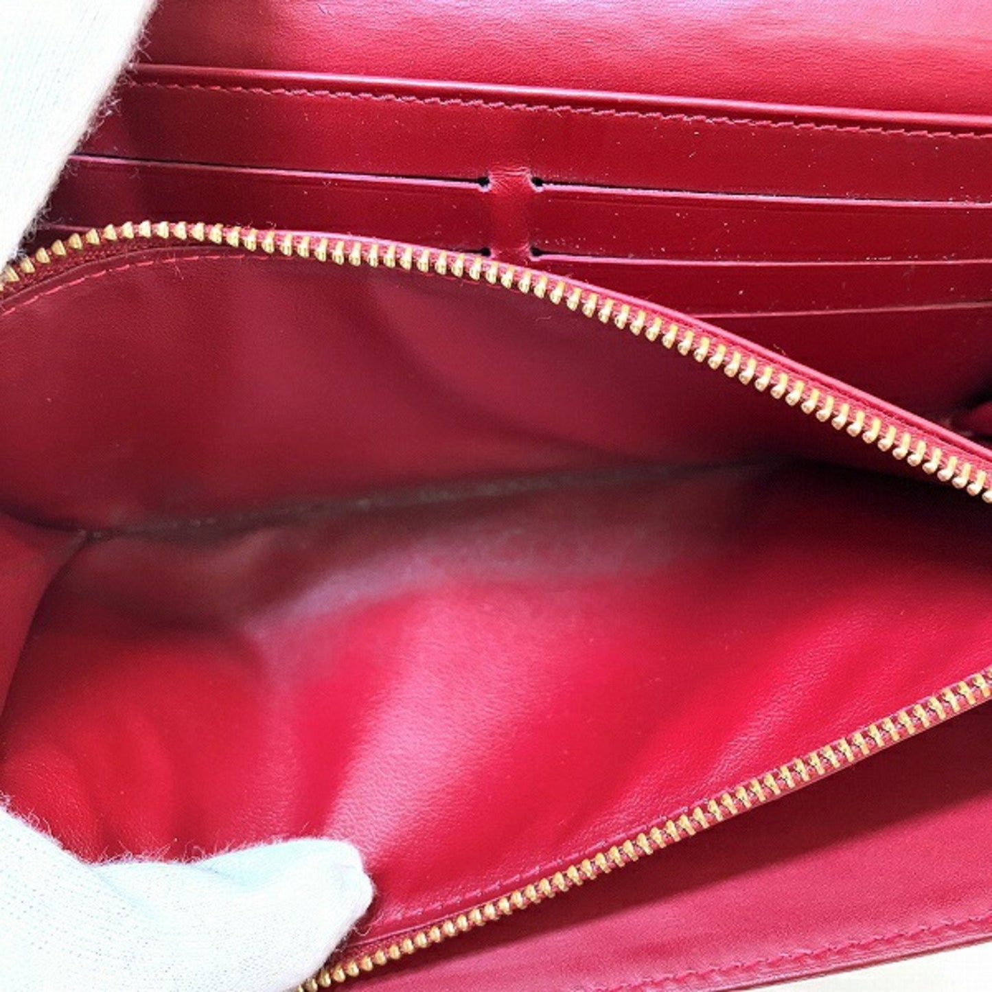 Louis Vuitton Sarah Patent Leather Wallet ()