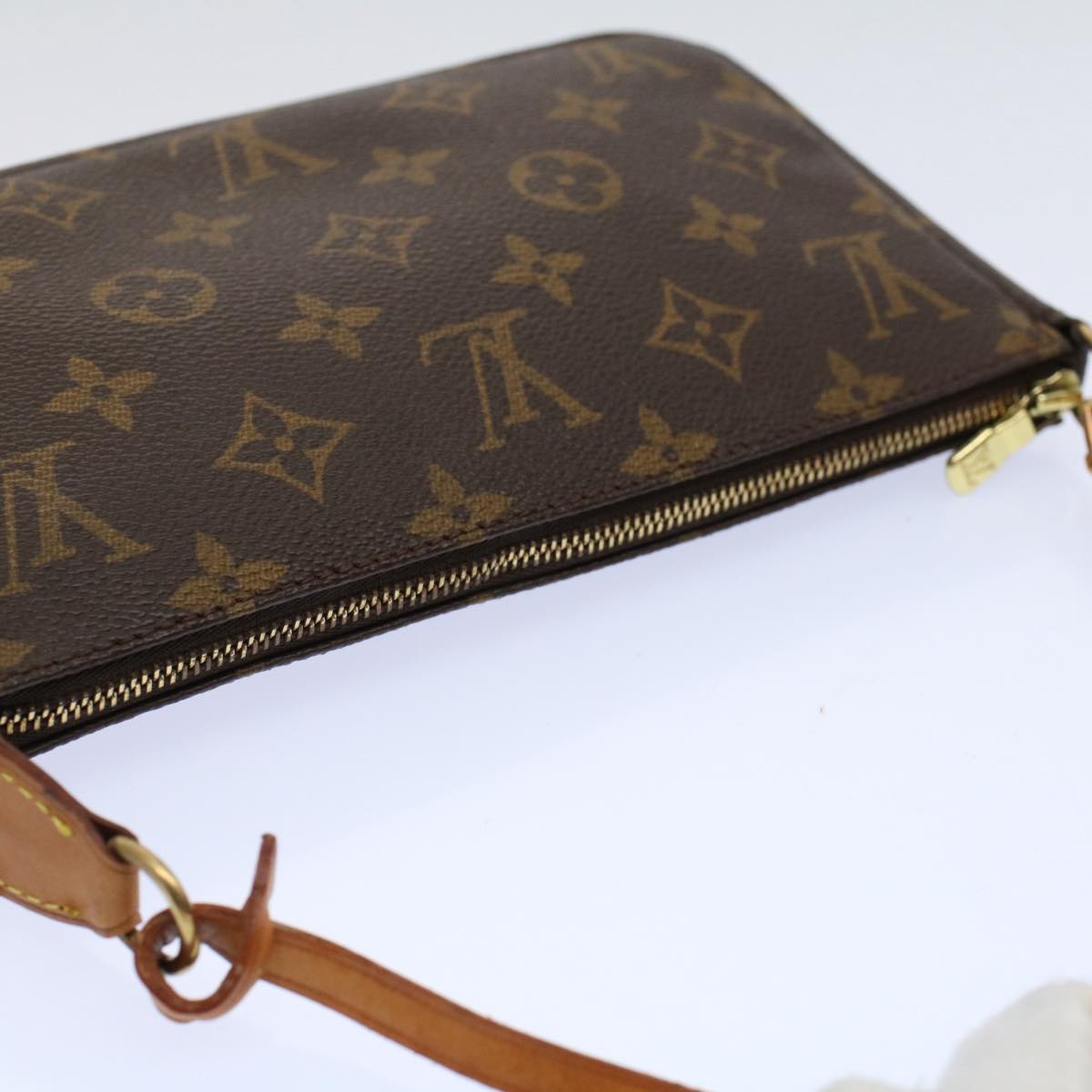 Louis Vuitton Pochette Accessoire Canvas Clutch Bag ()