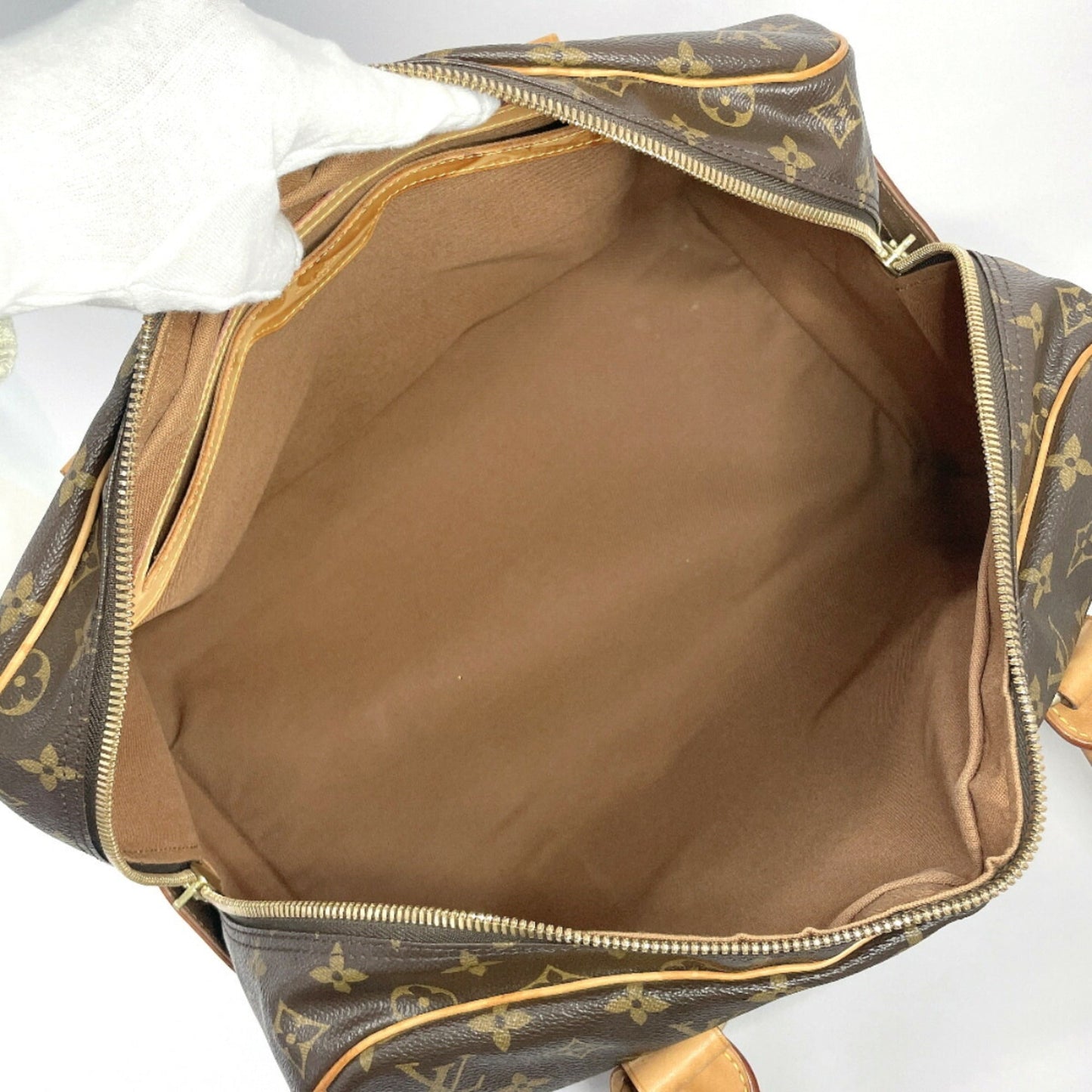 Louis Vuitton Carryall Canvas Travel Bag ()