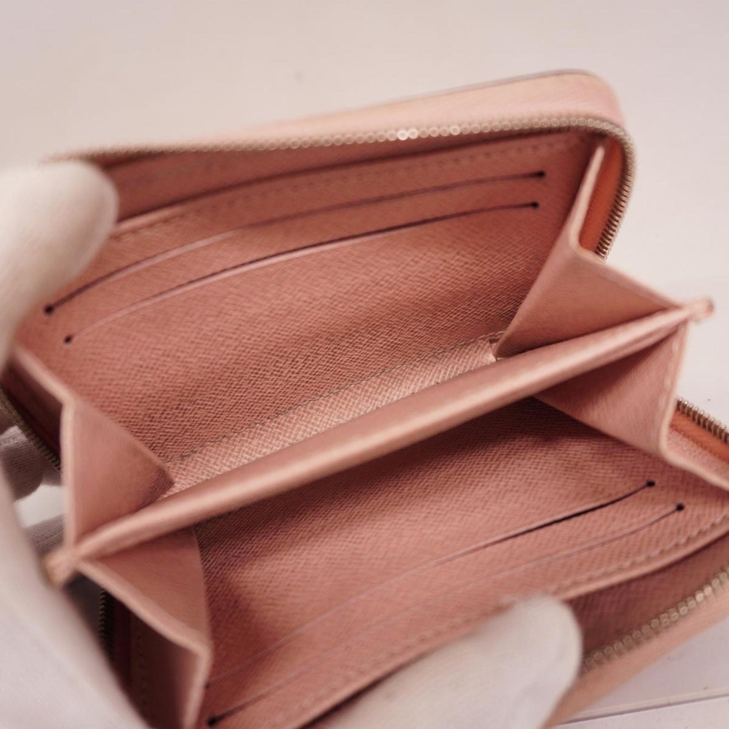 Louis Vuitton Zippy Coin Purse Leather Wallet ()