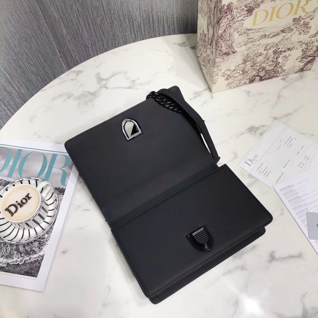 Luxury DiorSo Black Diorama Ultra-Matte Bag