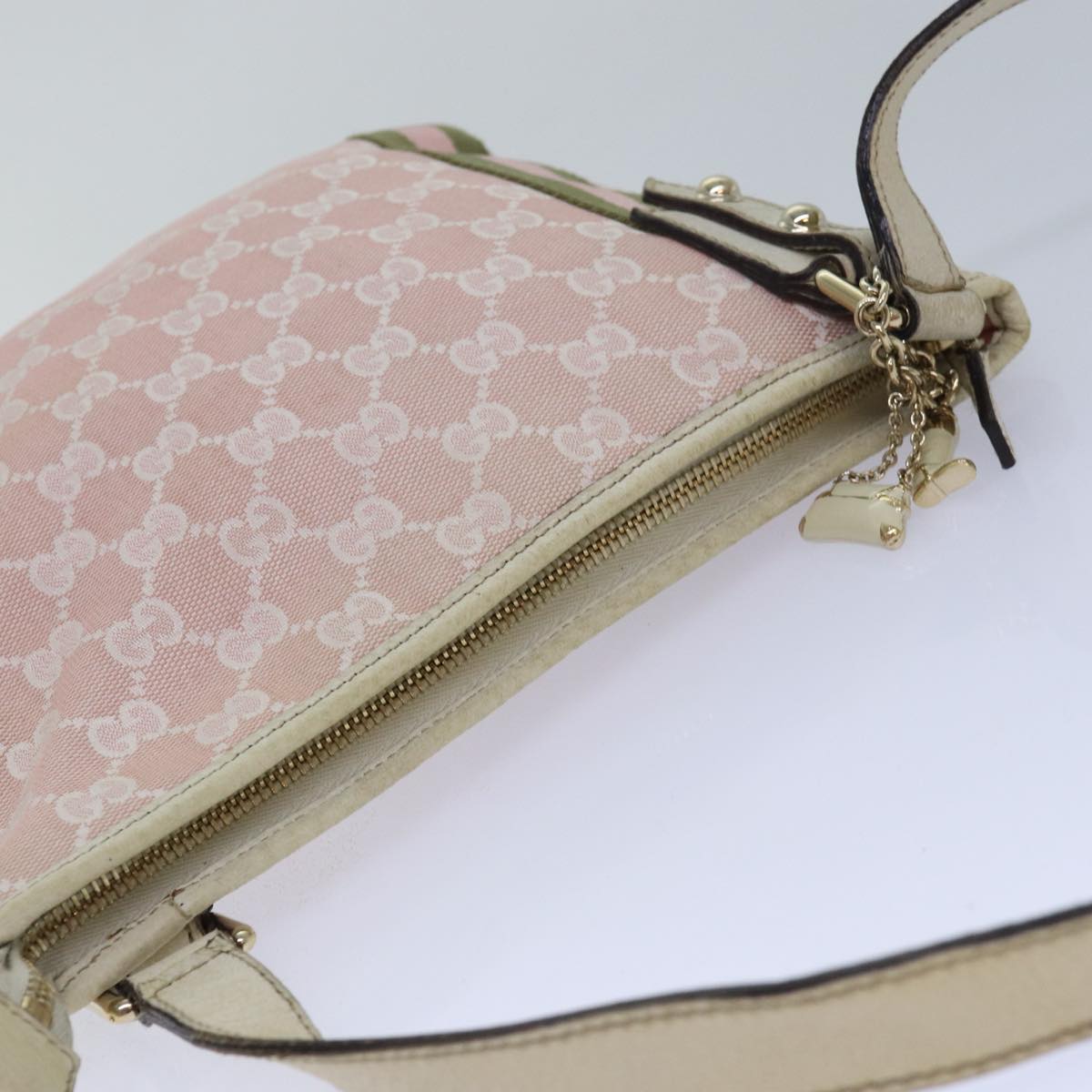 Luxury Gucci Trending 2025 Gg Canvas Canvas Shoulder Bag