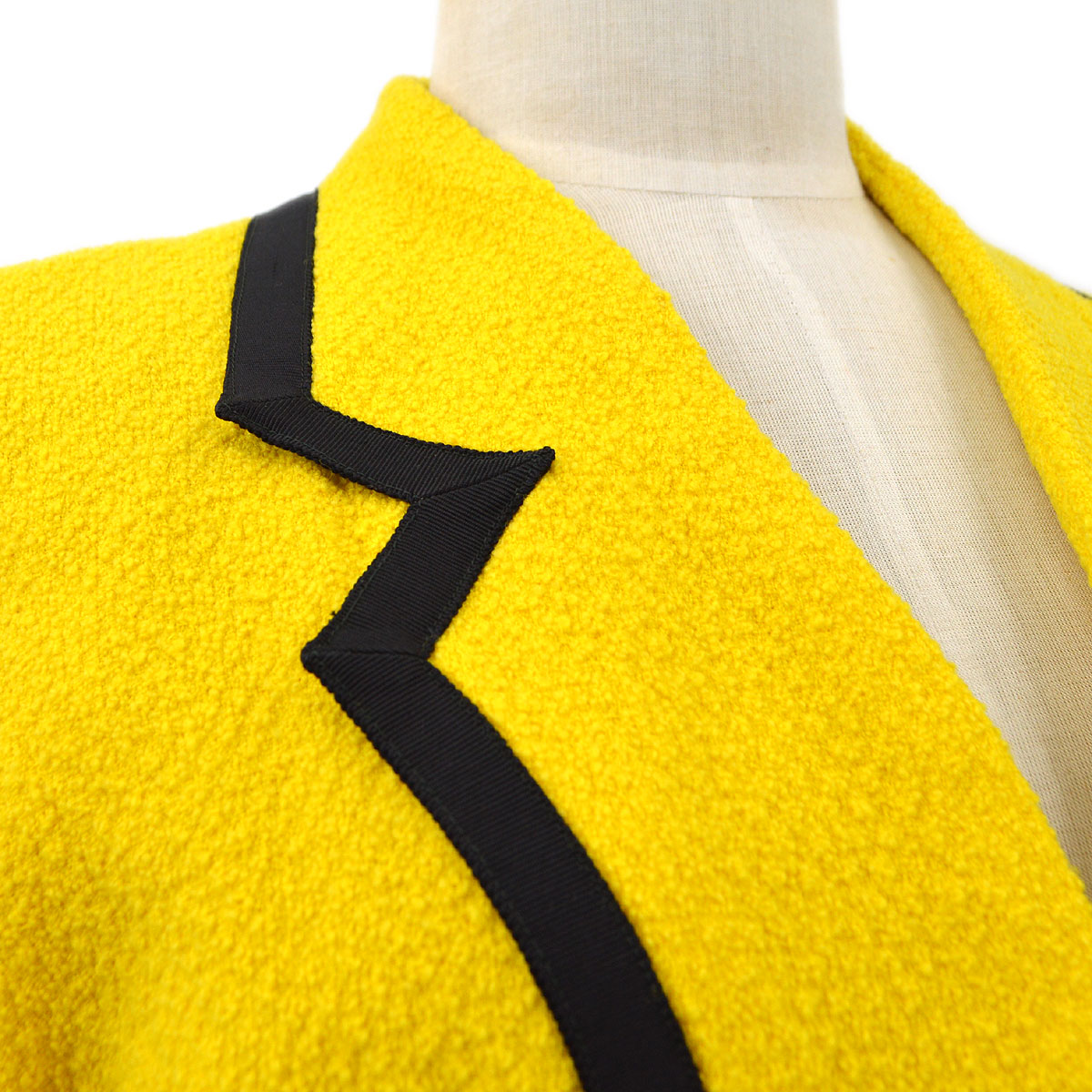 Luxury Chanel 1993 contrast trimming single-button jacket #42