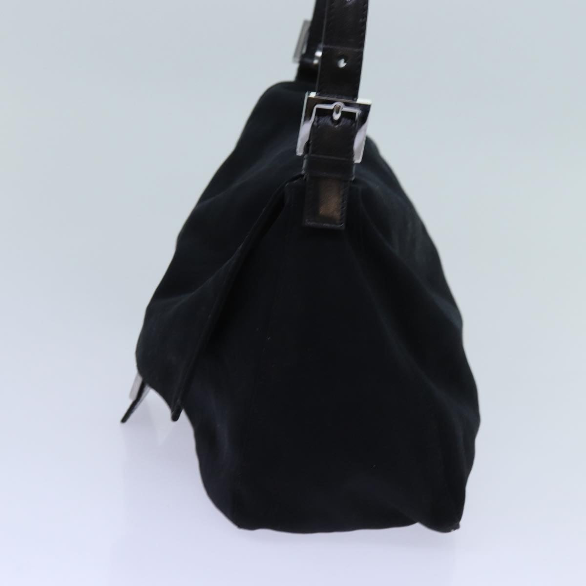 Luxury FendiMamma Baguette Shoulder Bag Nylon Black 2321 26325 079ep4022