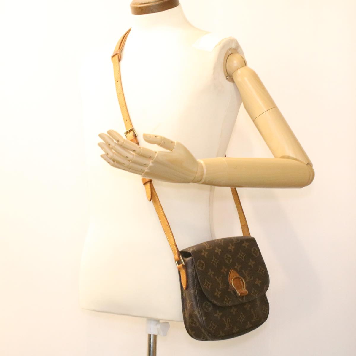 LOUIS VUITTON Monogram Saint Cloud MM Shoulder Bag M51243 LV ep474