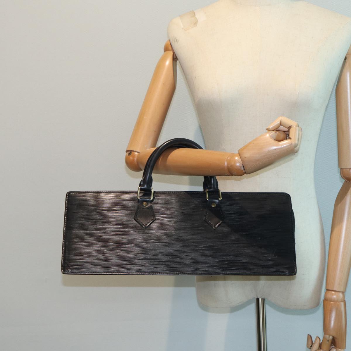 LOUIS VUITTON Epi Sac Triangle Hand Bag Black M52092 LV ep4945