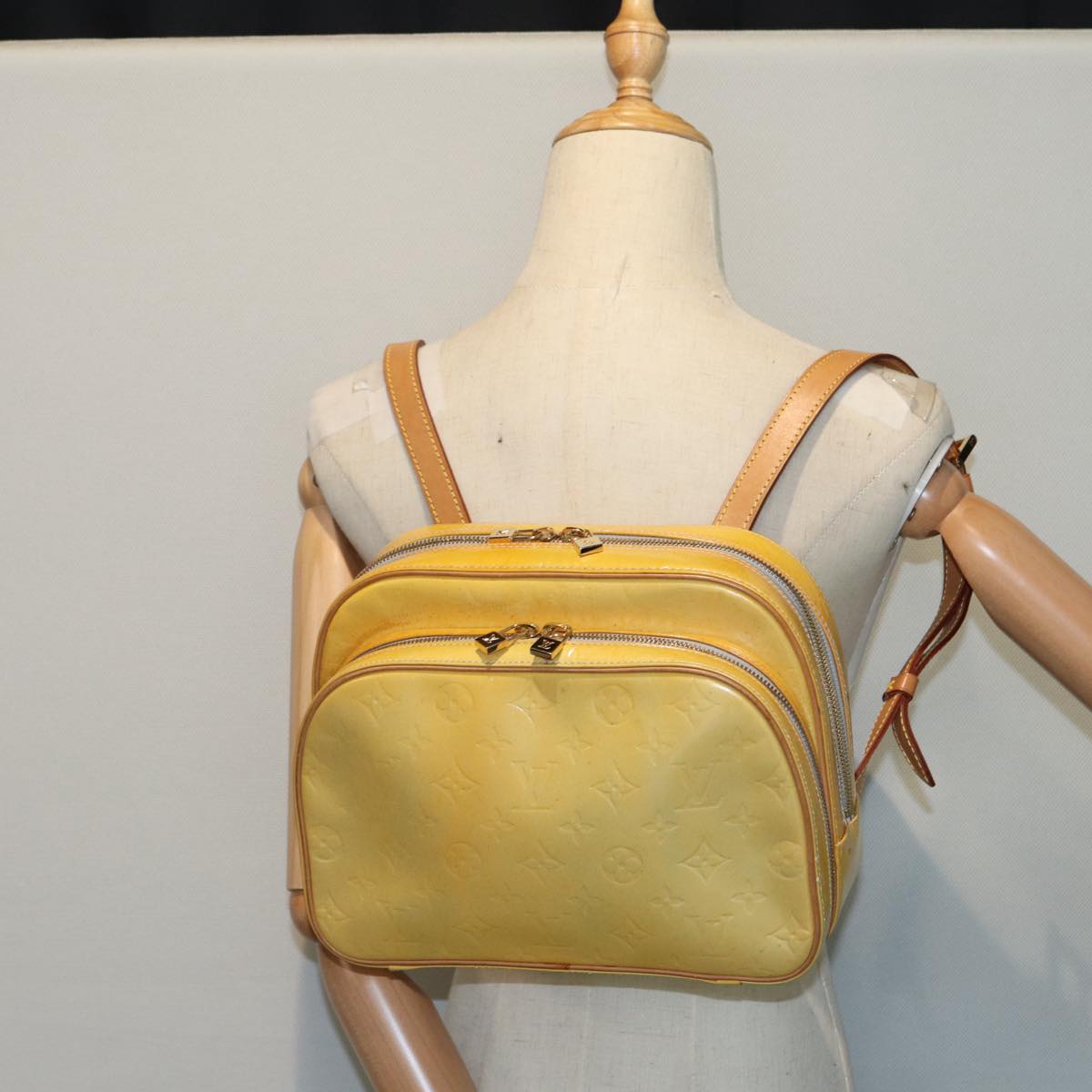 LOUIS VUITTON Monogram Vernis Marley Backpack Gris M91038 LV ep5622