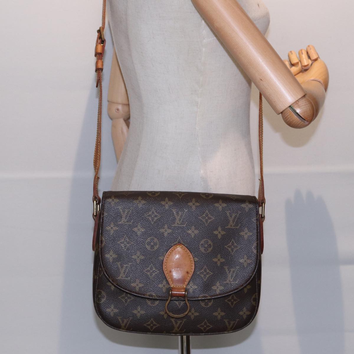 LOUIS VUITTON Monogram Saint Cloud GM Shoulder Bag M51242 LV ep5693