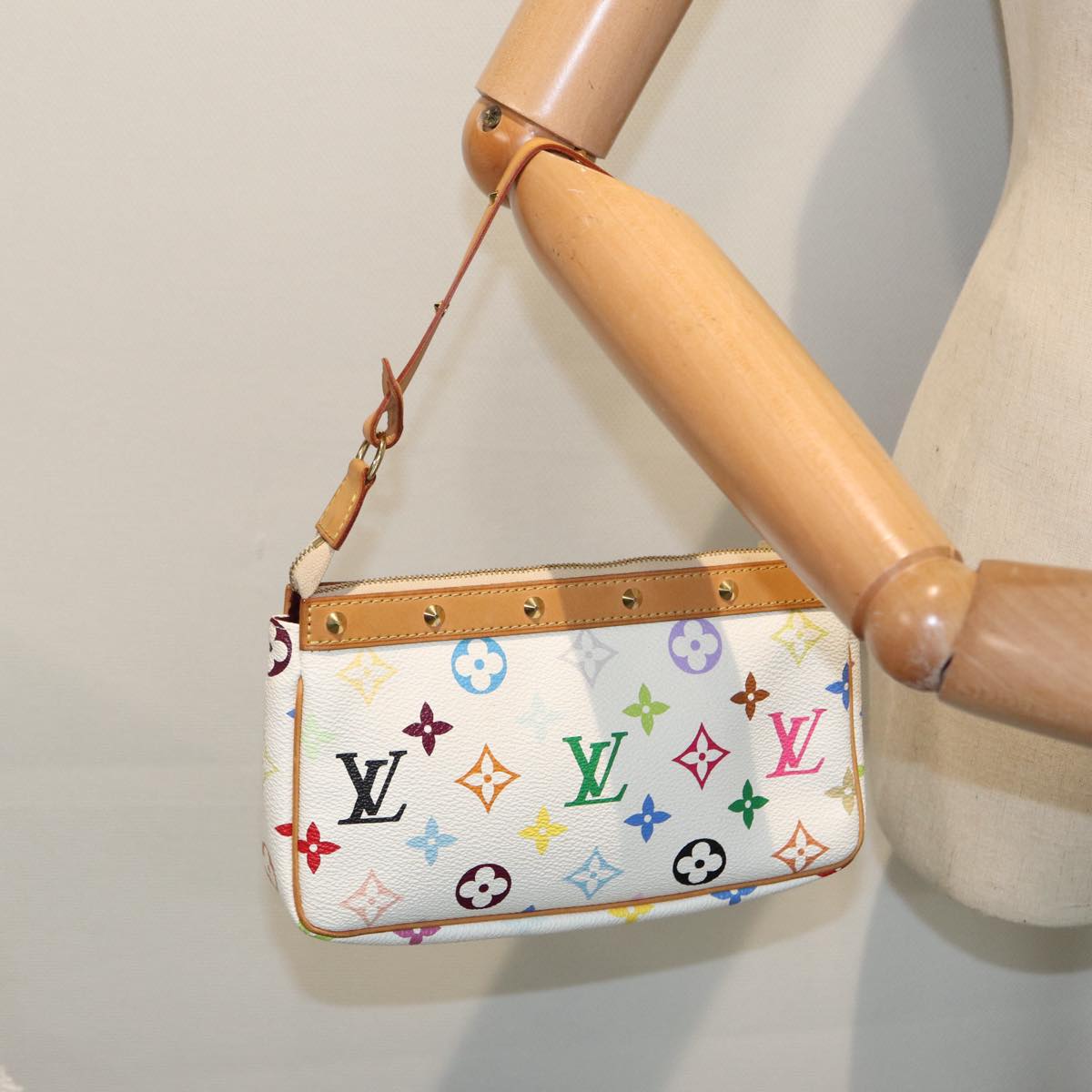 LOUIS VUITTON Monogram Multicolor Pochette Pouch White M92649 LV ep5710