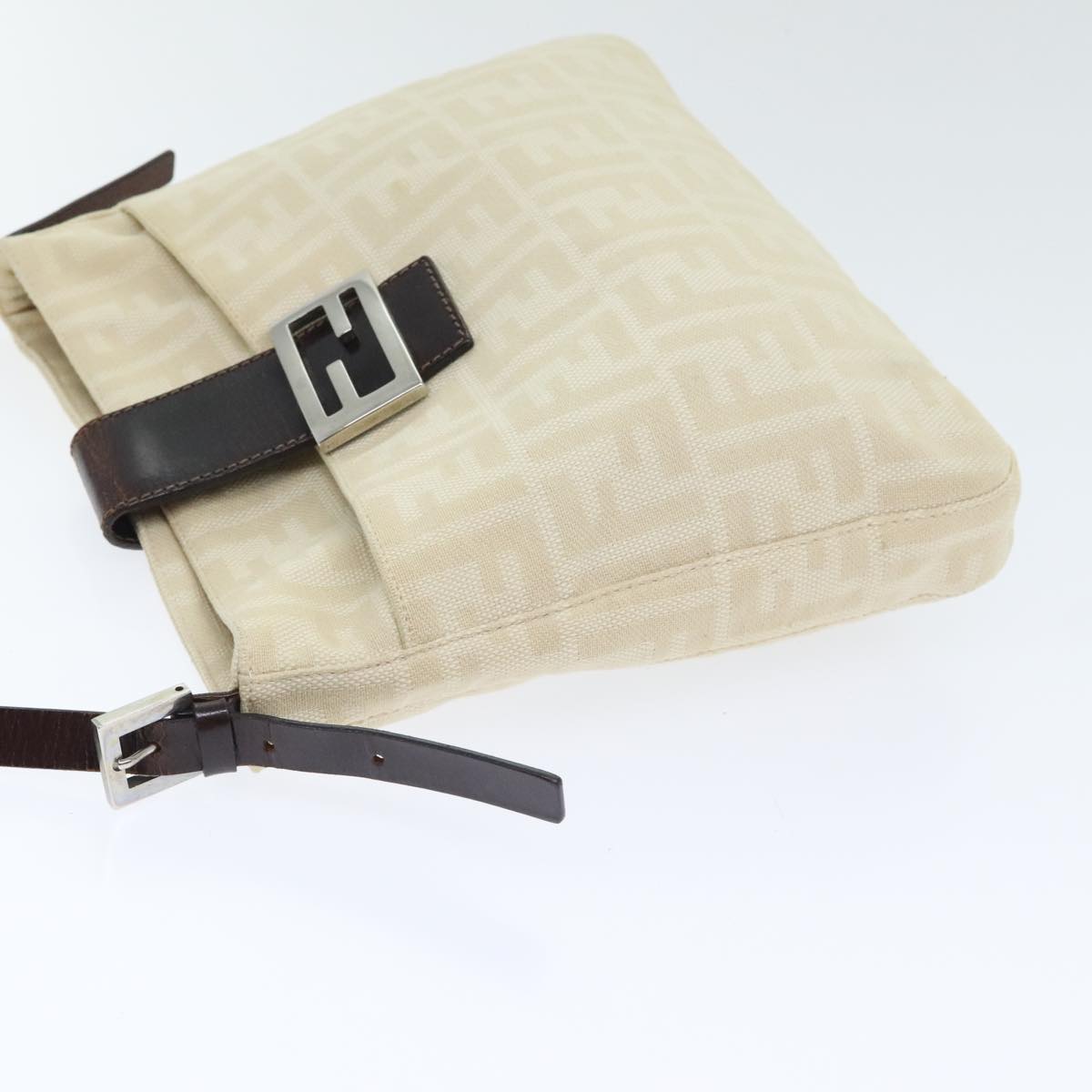Luxury Fendi Zucca Canvas Shoulder Bag Beige Brown Silverep5724