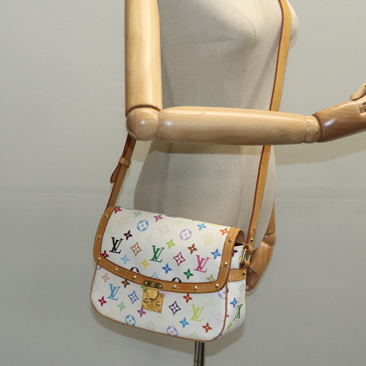 LOUIS VUITTON Monogram Multicolor Sologne Shoulder Bag White M92661 ep6396