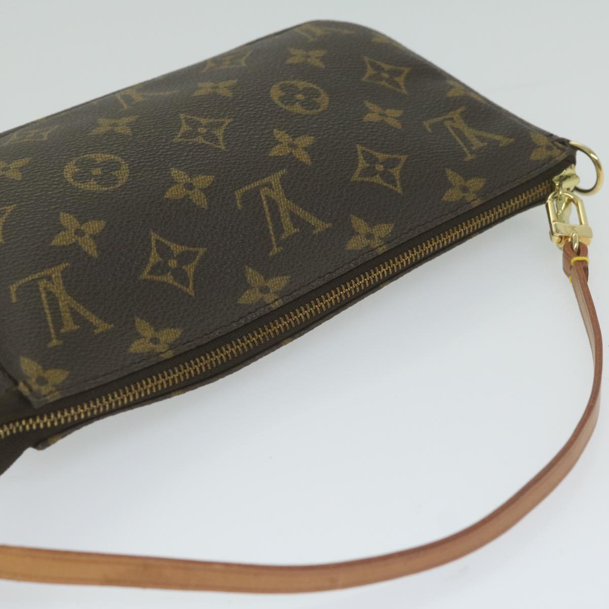 Louis Vuitton Pochette Accessoire Canvas Clutch Bag ()