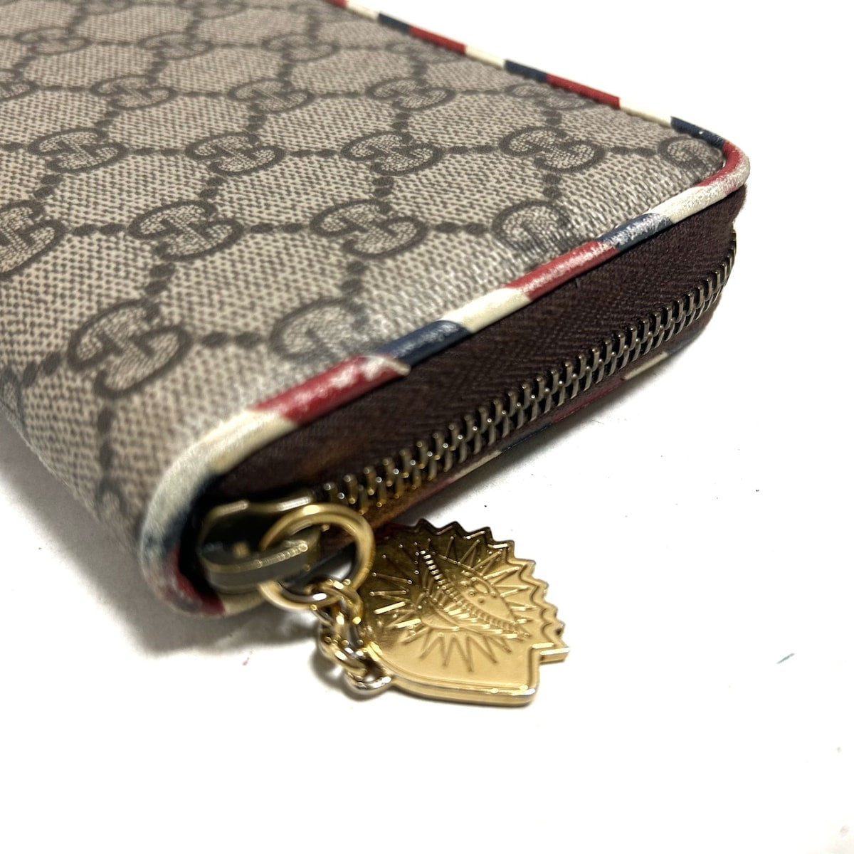 Gucci Canvas Wallet ()