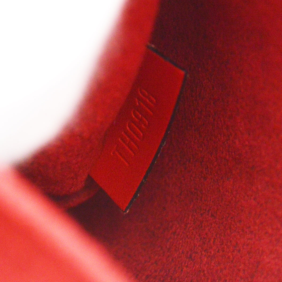Louis Vuitton 1998 Red Epi Sablon M52047