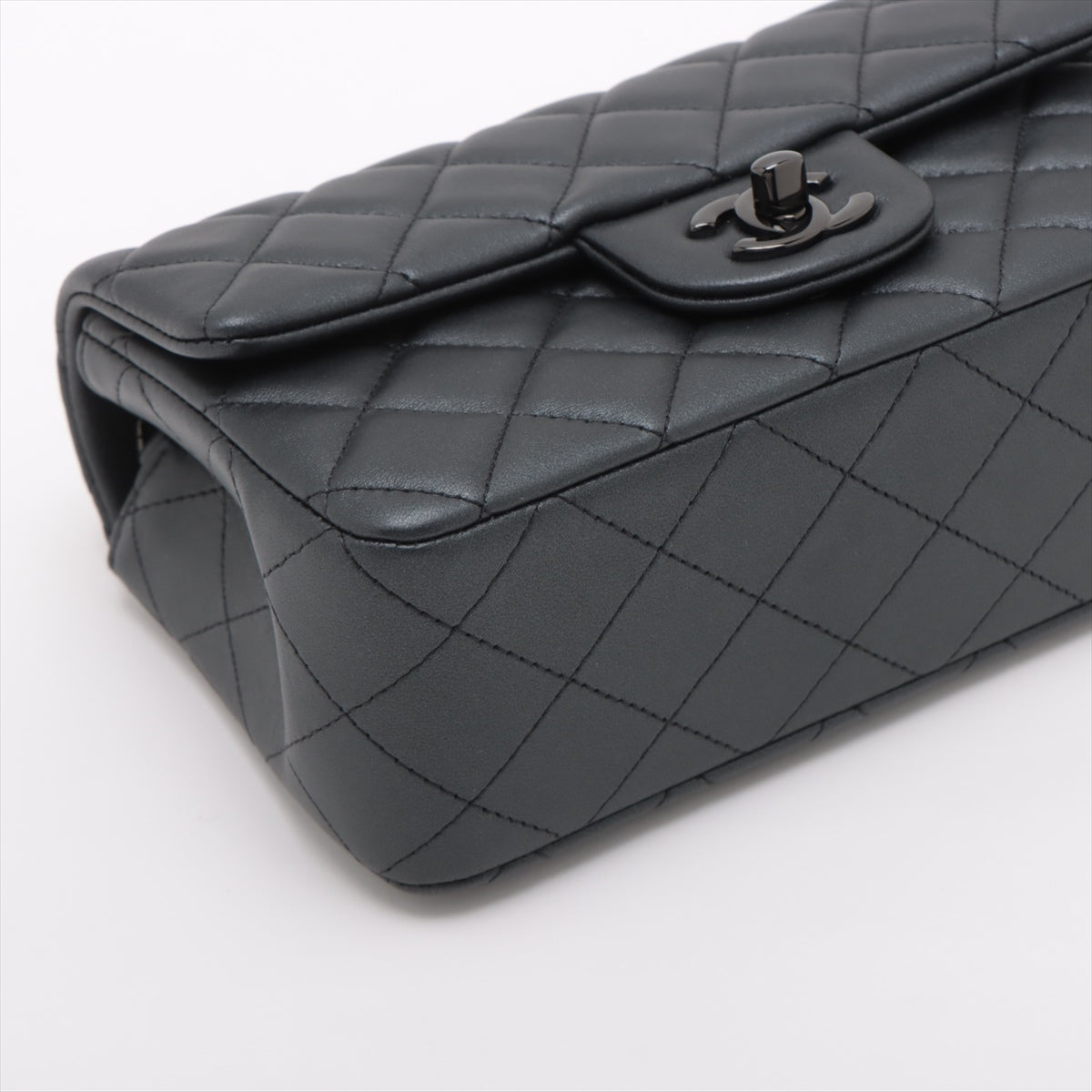 Chanel Mini Matrasse 20 Single Chain Single Chain Bag Grey Black G A69900