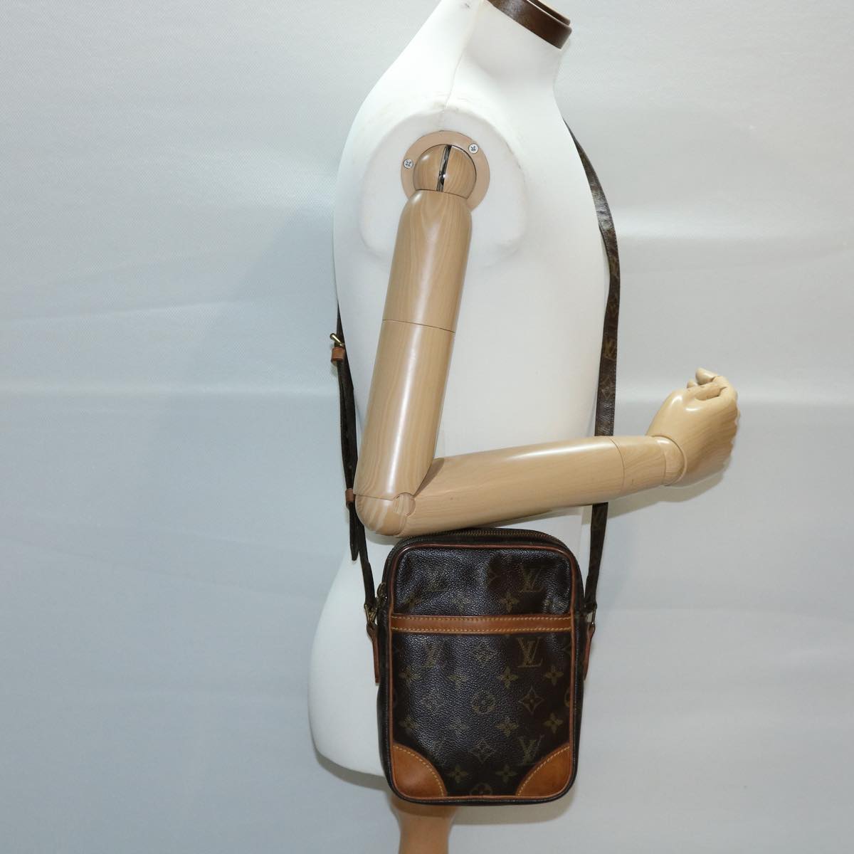 LOUIS VUITTON Monogram Danube Shoulder Bag M45266 LV fm1585
