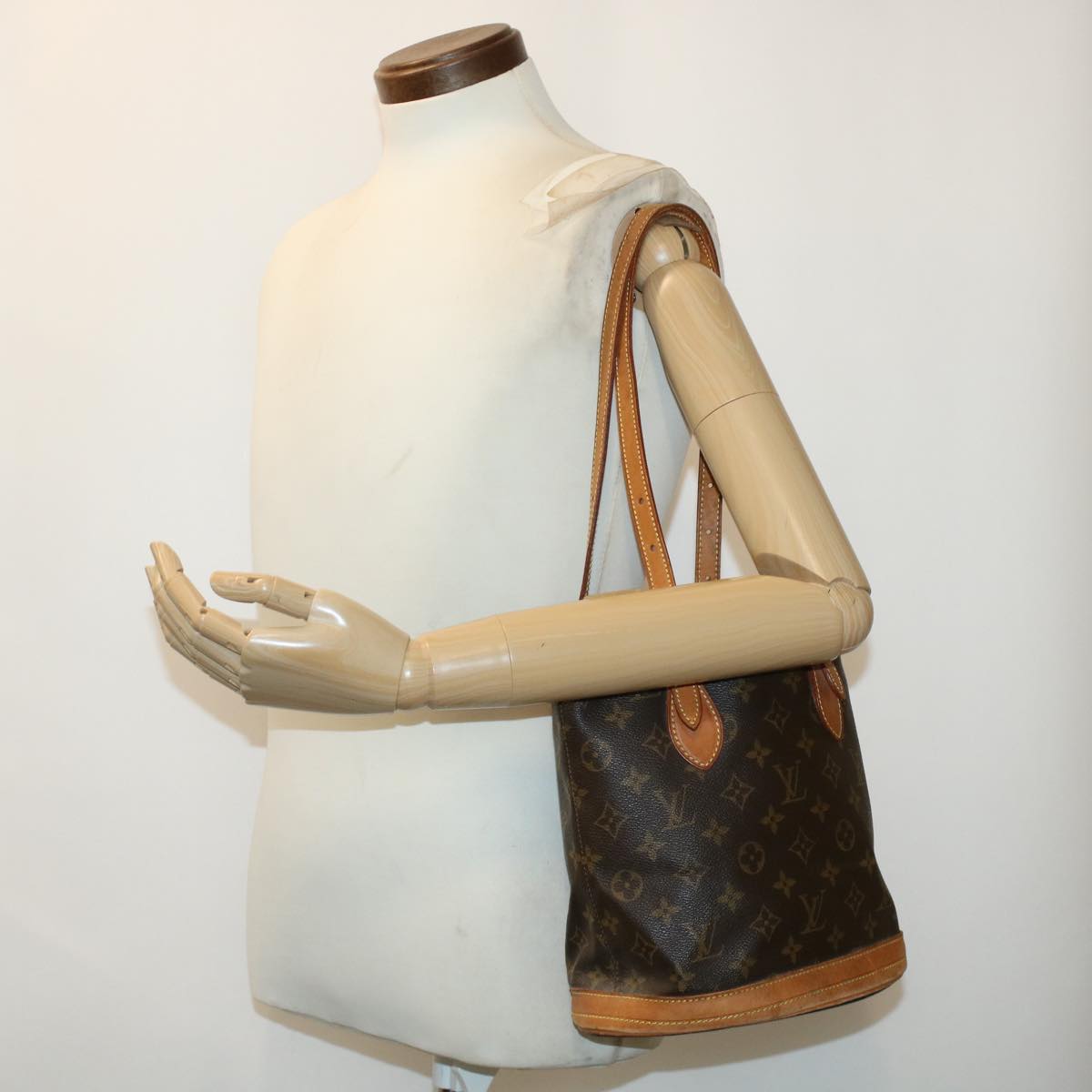 LOUIS VUITTON Monogram Bucket PM Shoulder Bag M42238 LV fm2459