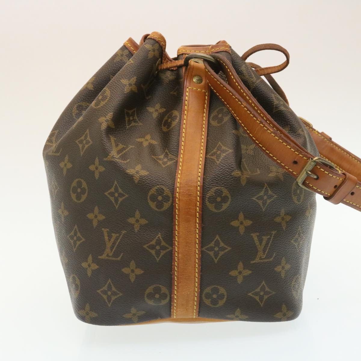LOUIS VUITTON Monogram Petit Noe Shoulder Bag M42226 LV am2230g