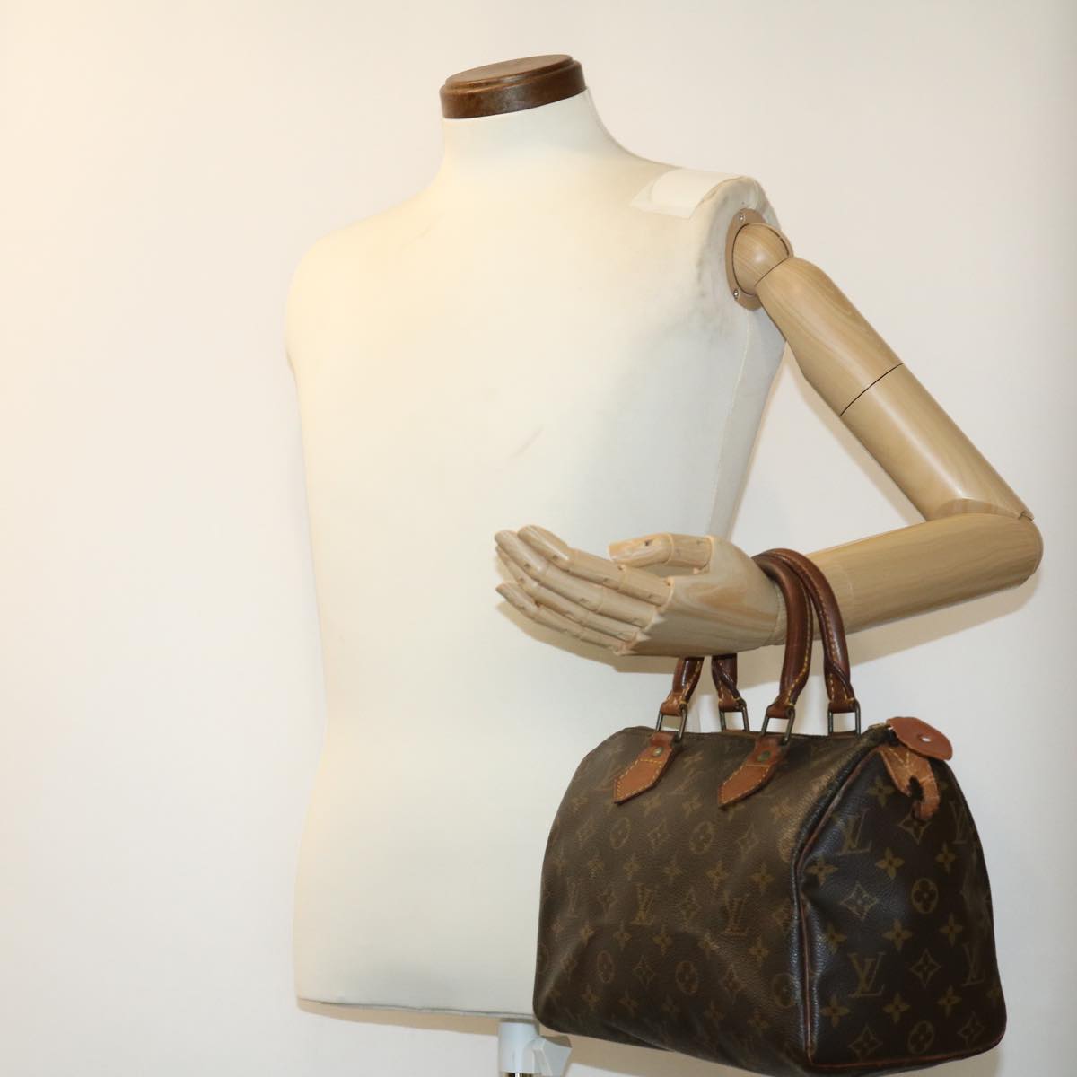 LOUIS VUITTON Monogram Speedy 25 Hand Bag M41528 LV am2704g