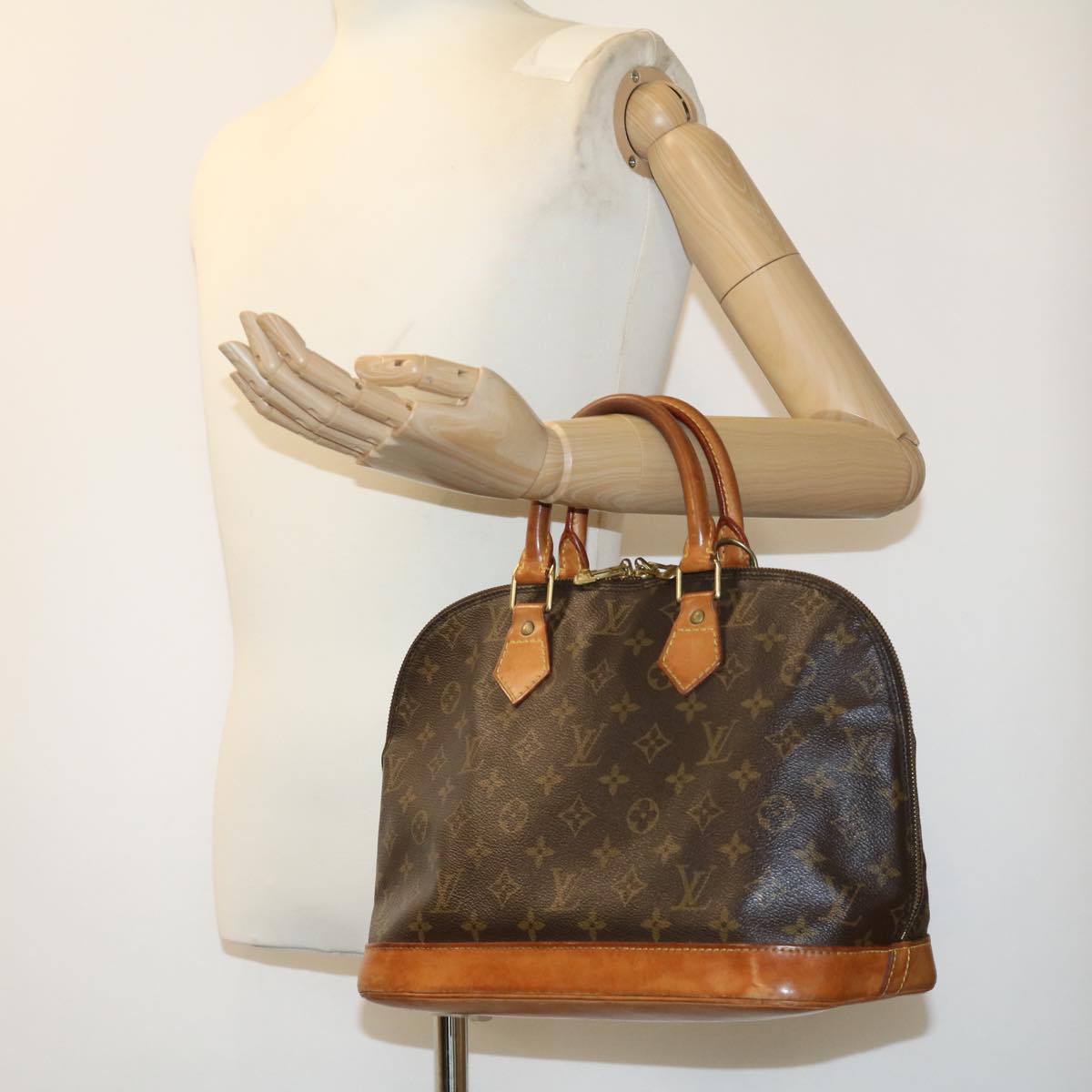 LOUIS VUITTON Monogram Alma Hand Bag M51130 LV hk432