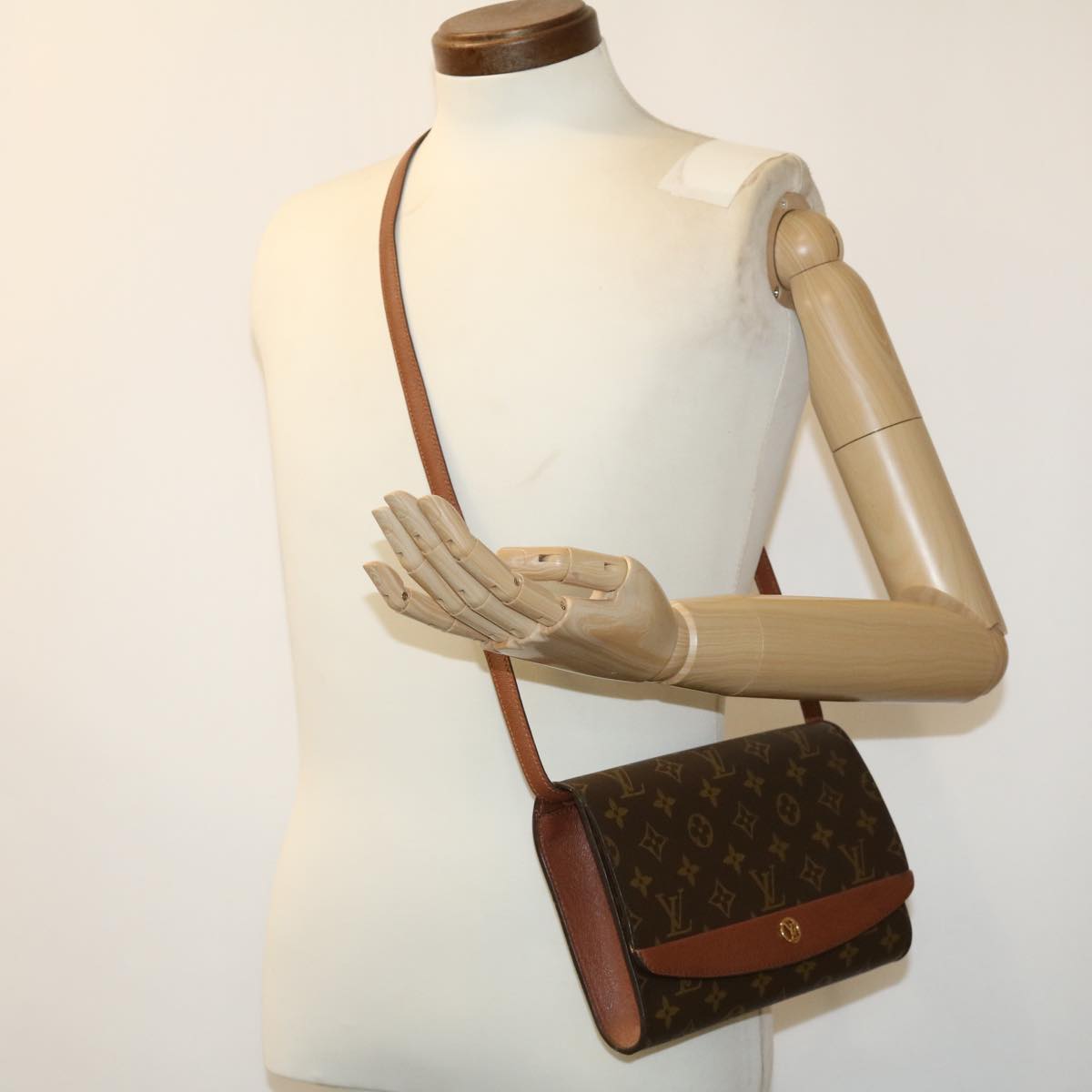 LOUIS VUITTON Monogram Bordeaux PM Clutch Bag M51797 LV hs1352